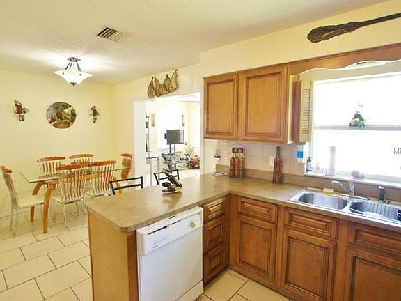 5th image of 9236 N 52nd St