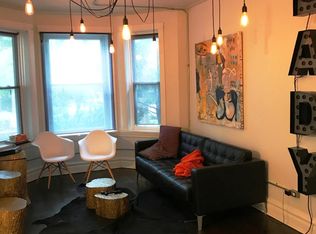 1133 W George St #1, Chicago, IL 60657