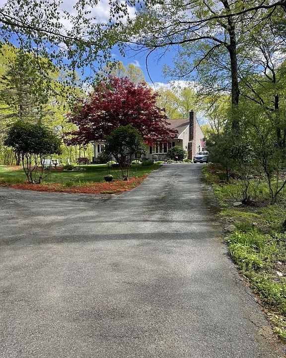 179 Maple St, Douglas, MA 01516 Zillow