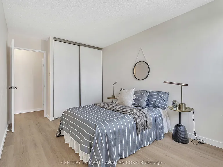 600 Grenfell Dr #1010 — Photo 26