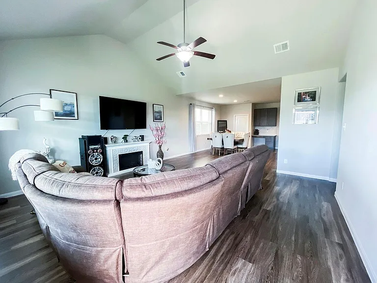 24919 Scarlatti Cantata Dr — Photo 9