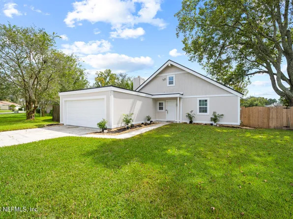 835 CENTURY 21 Drive, Jacksonville, FL 32216
