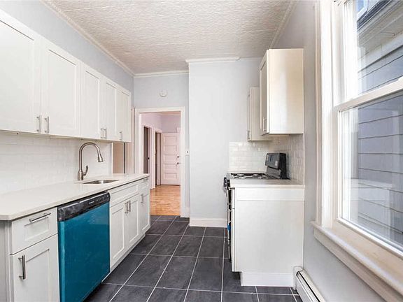 5th image of 18-42 120th St