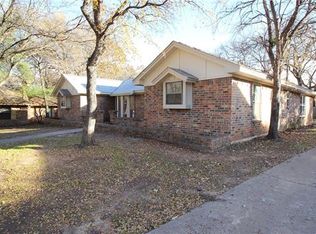 3008 Highland Crest Ct, Hurst, TX 76054