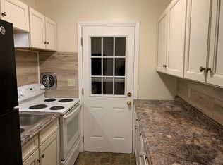 195 North St #4B, Auburn, NY 13021