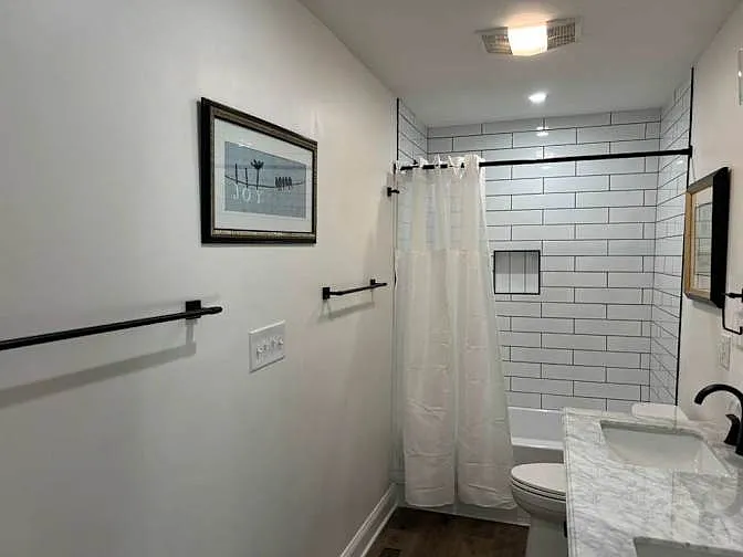 2827 E 5th Ave #C — Photo 9
