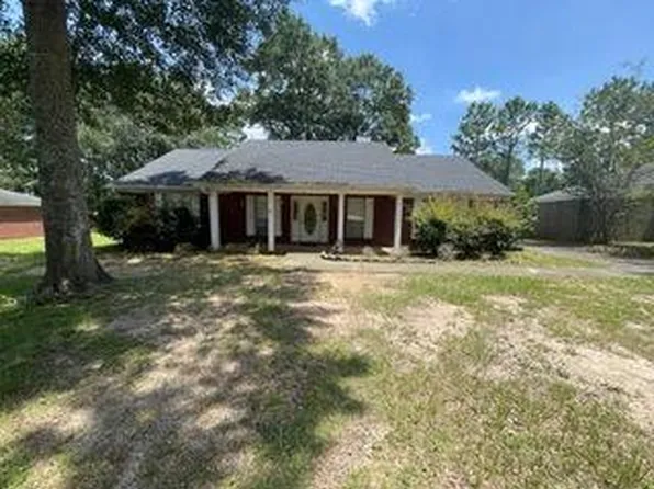 6715 Barnes Dr E, Theodore, AL 36582