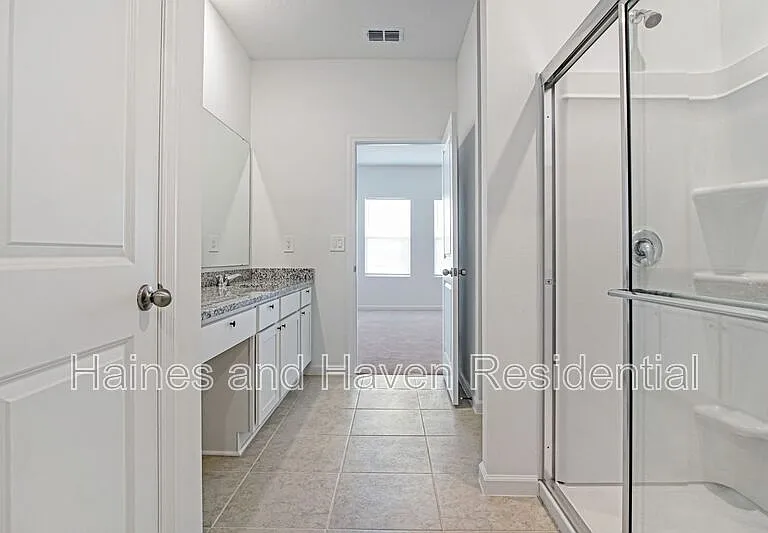 3008 Daffodil Dr — Photo 19