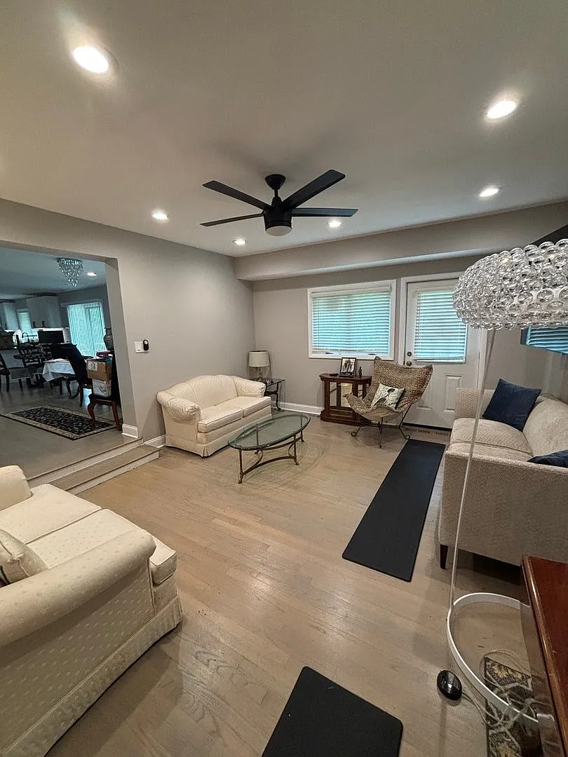 4 bed, 1909 sqft, $5,500 — Photo 4
