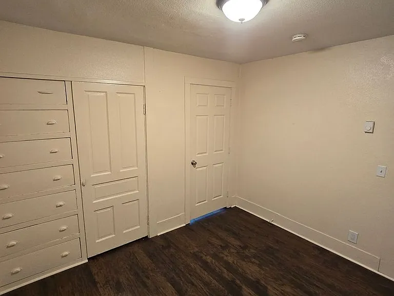 114 N Touchet St — Photo 15