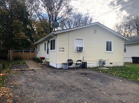 520 - 1136-38 Delos, 1138 Delos