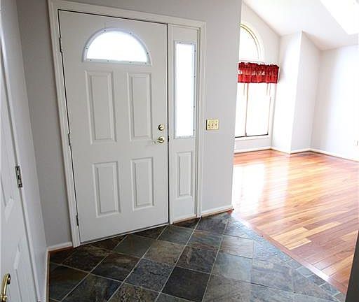 5th image of 20 Foxtail Ln