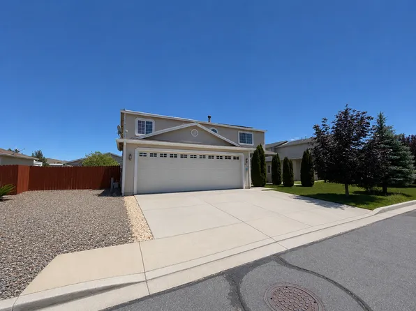 18210 Pin Oak Ct, Reno, NV 89508