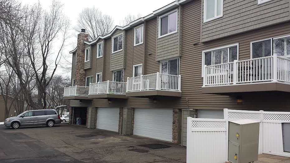 1st image of 312 Pondridge Cir