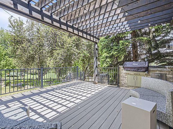 2nd image of 7215 Spring Creek Cir