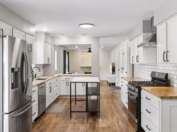 10591 Union Terrace Ln N, Maple Grove, MN 55369