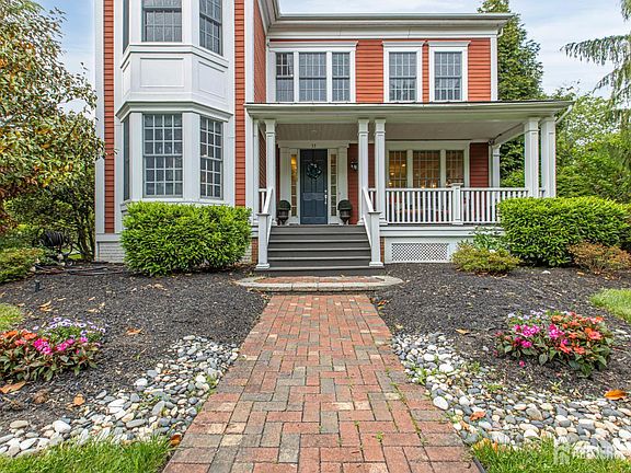 2nd image of 32 Liedtke Dr