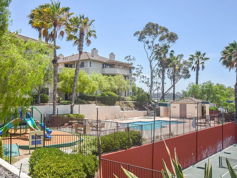 3471 Paseo De Brisas #32 — Photo 3
