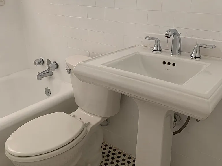 Classic tile bathroom!