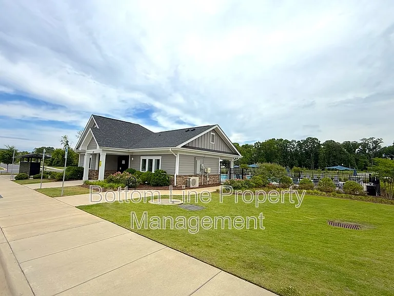 629 Cranford Dr — Photo 25