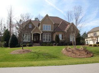 7304 Ryehill Dr, Cary, NC 27519