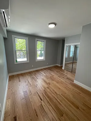 Sold by Glory Homes Realty | media 9