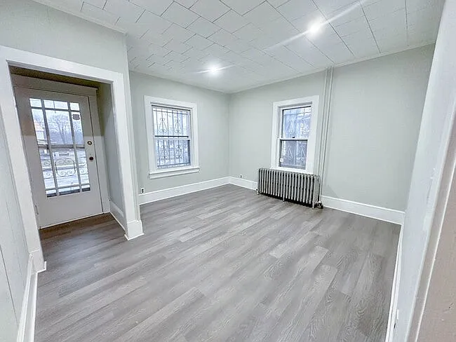 420 W Chestnut Ave — Photo 4
