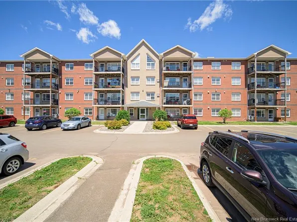 65 Brayson Blvd #209, Oromocto, NB E2V 0J2
