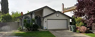 92 Edward Ct — Photo 1