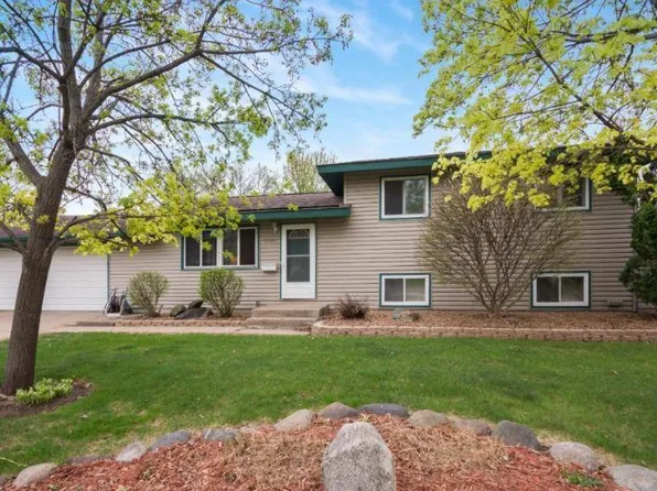 1224 Gary Dr, Saint Paul Park, MN 55071
