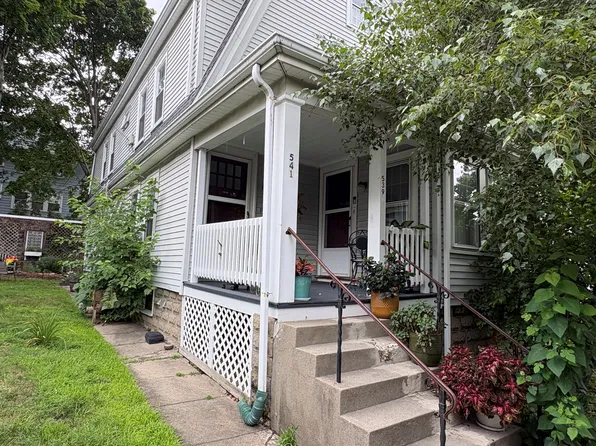 541 School St Floor 2, Belmont, MA 02478