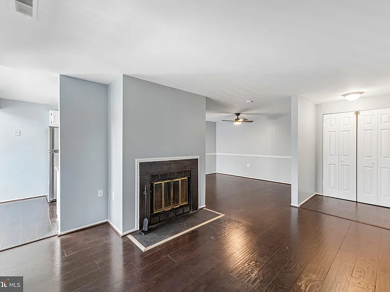 18131 Chalet Dr #301 — Photo 7