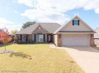 12120 Sapling Dr, Fort Smith, AR 72916