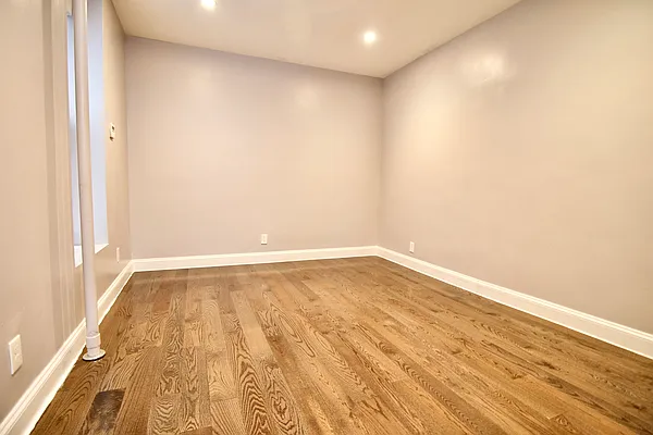 Rented by Bohemia Realty Group | media 2