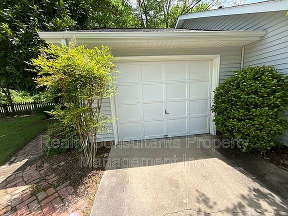 3rd image of 6609 Poplar Grove Trl