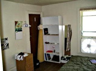 211 W Illinois St APT 3, Urbana, IL 61801