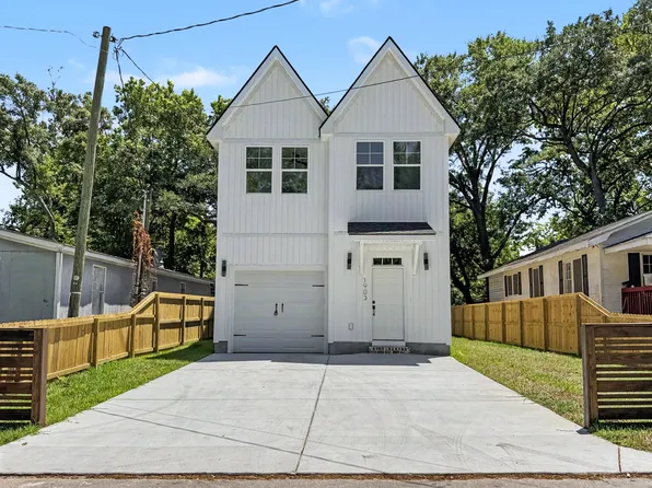 1903 Emden St, North Charleston, SC 29406