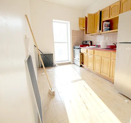 Rented by Elite NY Holdings | media 13