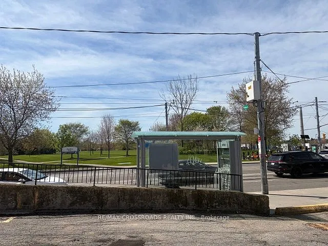 1 Kingston Rd E #305 — Photo 2