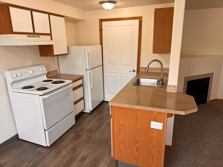 Loganberry Commons — Photo 13