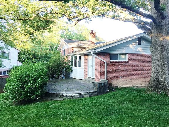 yard and flagstone patio