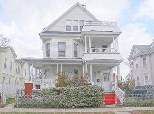 26-28 Phoenix St, Springfield, MA 01104