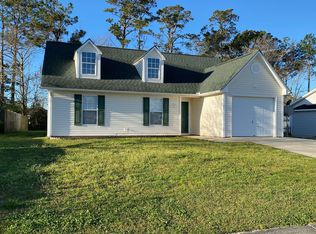 2410 Bradford St, Morehead City, NC 28557
