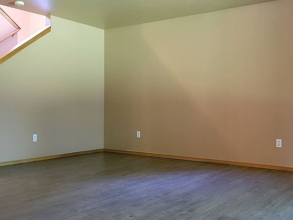 5th image of 4007 Quail Dr SE