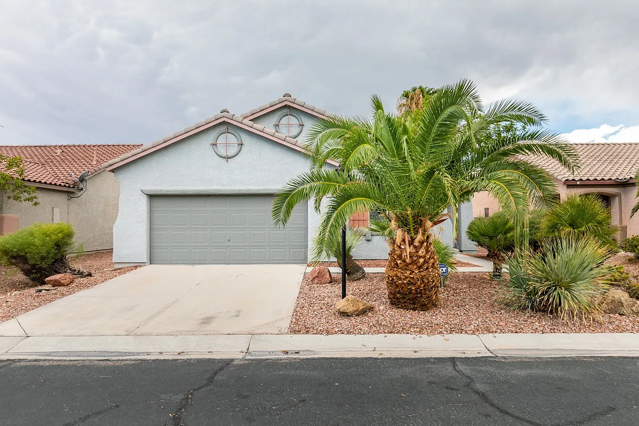 3 bed, 1622 sqft, $2,000 — Photo 1