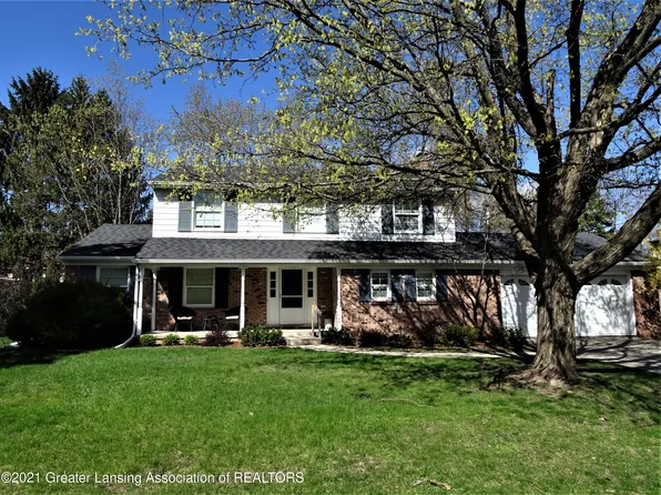 1423 Bentwood Dr, Lansing, MI 48917