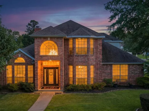 1500 Kiowa Ct, Longview, TX 75605