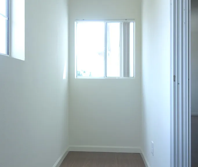 4426 Prospect Ave — Photo 11