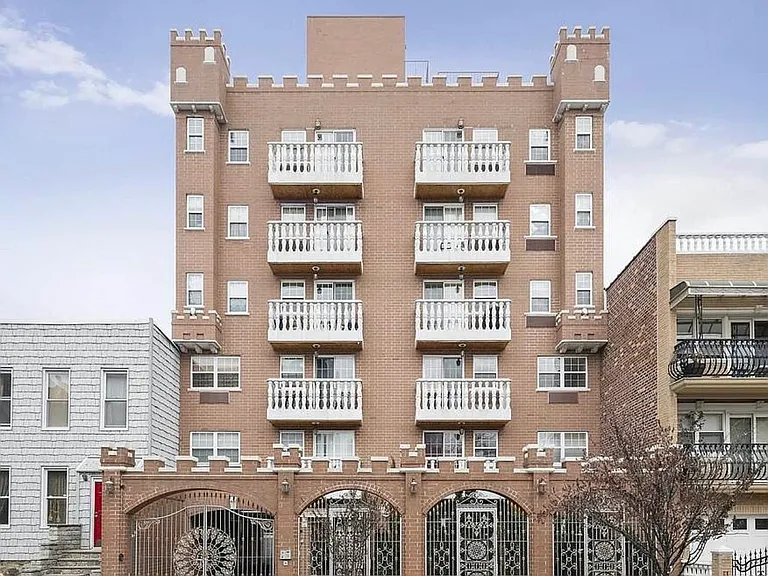25-82 37th St #3C — Photo 14