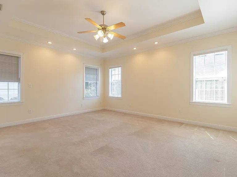 3513 Belmont Cir — Photo 10